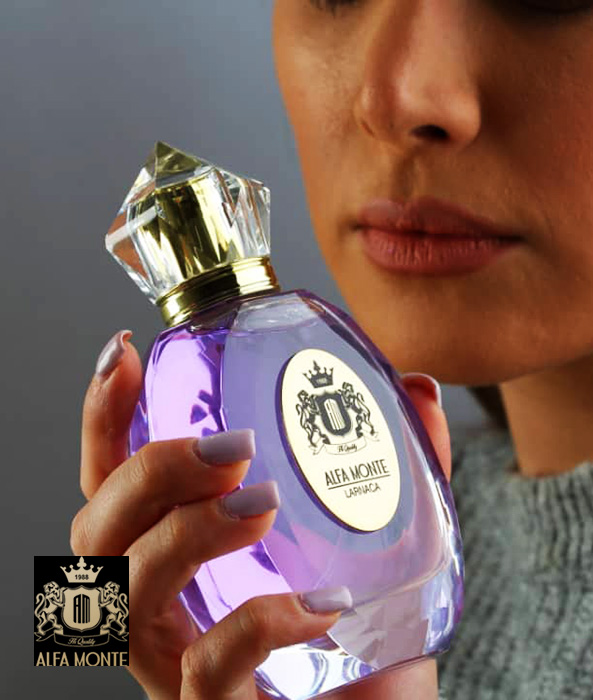 بررسی عطر لارناکا آلفا مونته (Larnaca)
